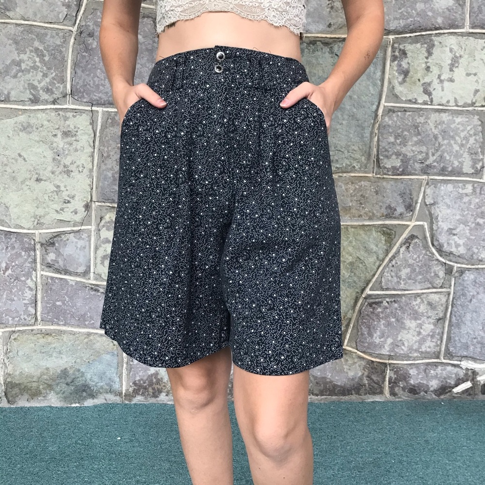 Vintage 80’s fun high waisted shorts